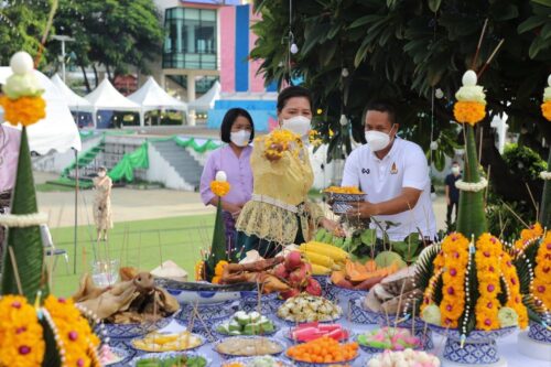 พิธีบวงสรวงสิ่งศักดิ์สิทธิ์